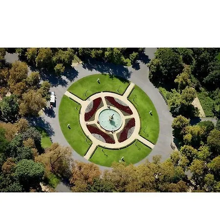 D&v アパート エゲル